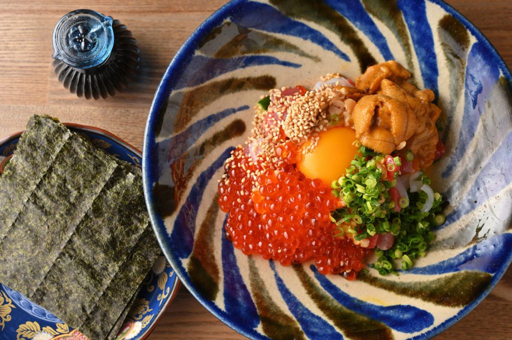 〈今夜の自腹飯〉〆の焼おにぎりまで海鮮づくし。“山”でいただく絶品の海鮮料理
