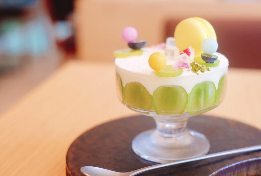 見惚れるほど美しい。パフェ好きが注目する二子玉川のカフェ